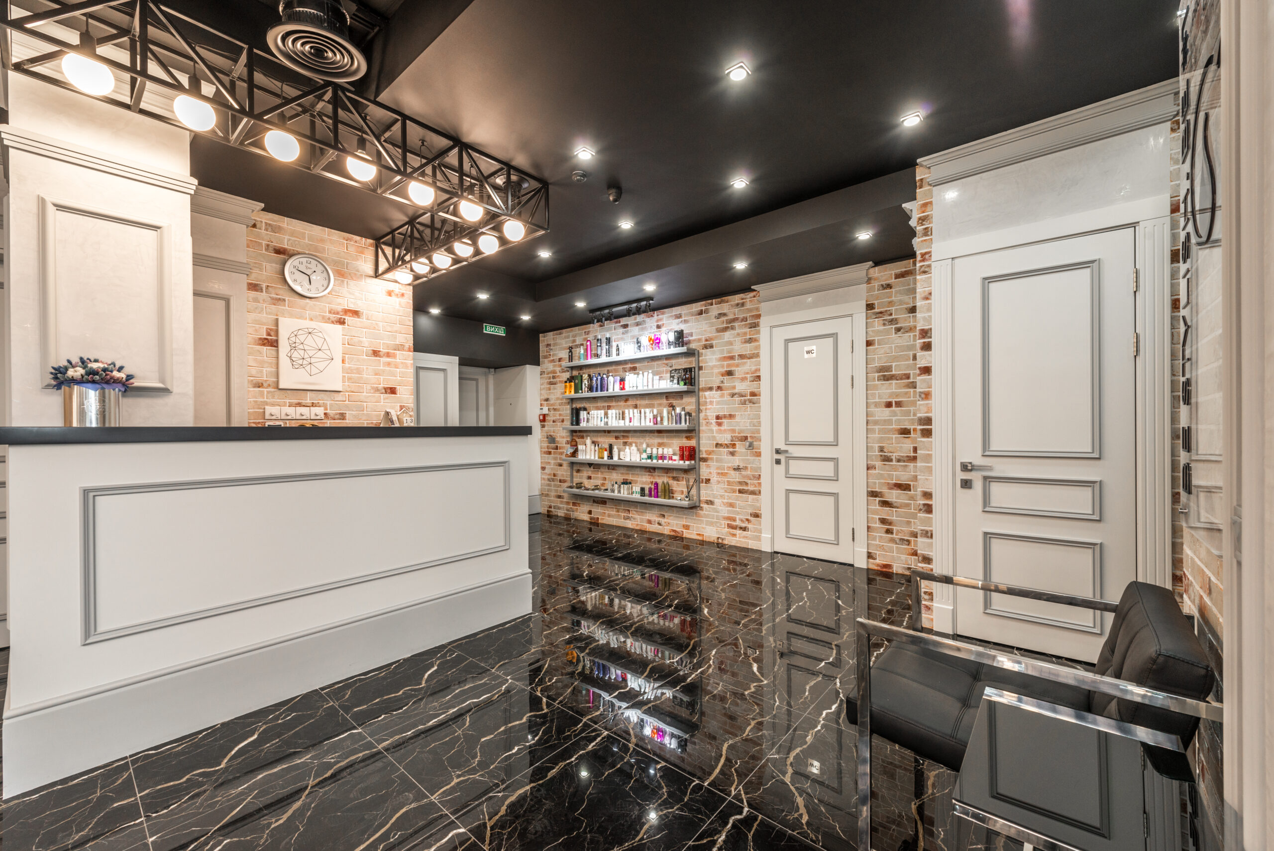 beauty salons near me